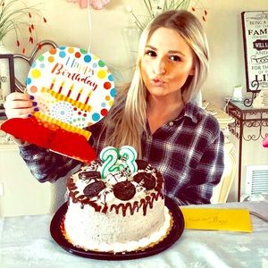 Meet your Posher, Nicole